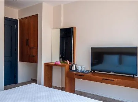 Ten Rooms Oludeniz 호텔 올루데니스